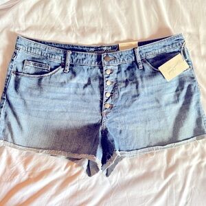 NEW universal Thread Jean Shorts size 18 Women’s button Fly Cut Off